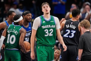 开云体育官网-弗拉格51分成NBA历史最年轻50分先生 魔术客胜独行侠