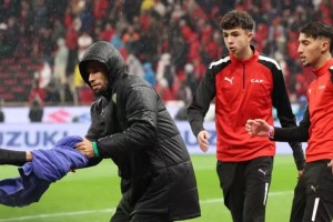 开云体育下载-塞内加尔二门迪乌夫受总理接见后被内涵：你的毛巾呢？