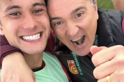 开云-拜合拉木更新社媒，谈到李昊扑出乌龙头球，用3个字回应太可爱了