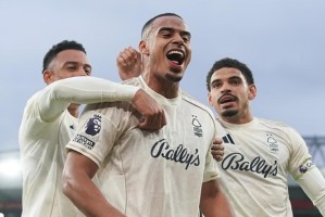 开云APP-邮报：为马奎尔的离开做准备，曼联考虑引进森林后卫穆里略