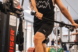 赵继伟社媒分享多张近照：曾有机会见到科比但都错过了 珍惜当下